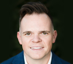 Headshot of Scott Cummings