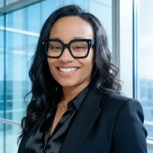 Leslie Knox Headshot