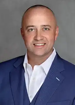 Gabriel Gillen Headshot