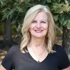 Becky Dabbs Headshot