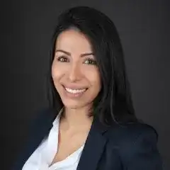 Juliana Zarcone Headshot