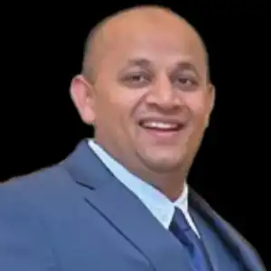 Utsav Brahmbhatt Headshot