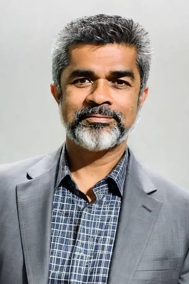 Fouad Naghmi Headshot