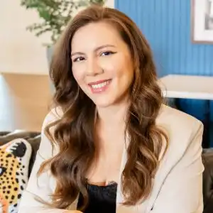 Michele Tamez Headshot