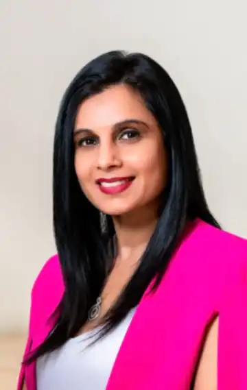 Puja Romero Headshot