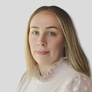 Christie Alotta Headshot