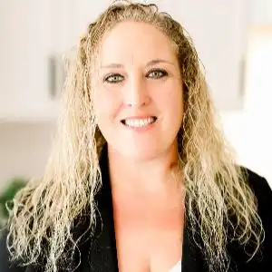 Shae Pearson Headshot