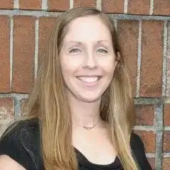 Stacy Mizzell Headshot