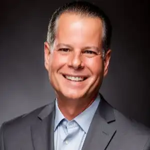 Greg Andrews Headshot