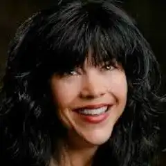 Marion Szarzynski Headshot