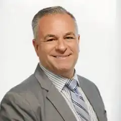 Nick Pourakis Headshot