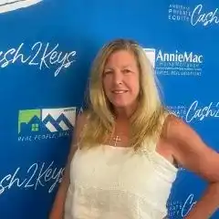 Kimberly Hope, photo from AnnieMac Home Mortgage