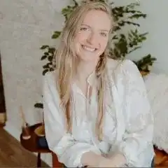 Kathleen Callahan Headshot