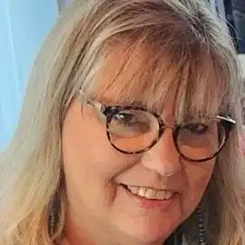 Karla Corcoran Headshot