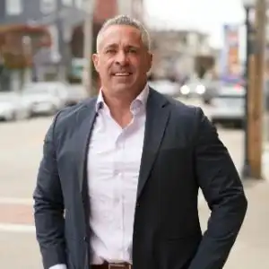 Richard Brandariz Headshot