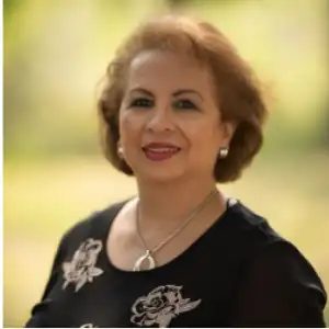 Yolanda Bestard Headshot