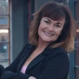 Lisa Joy Cress Headshot