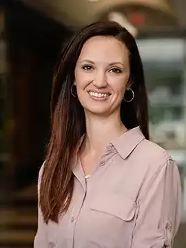 Amber Renner Headshot