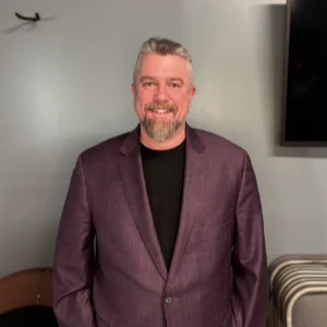 Ian Aubourg Headshot